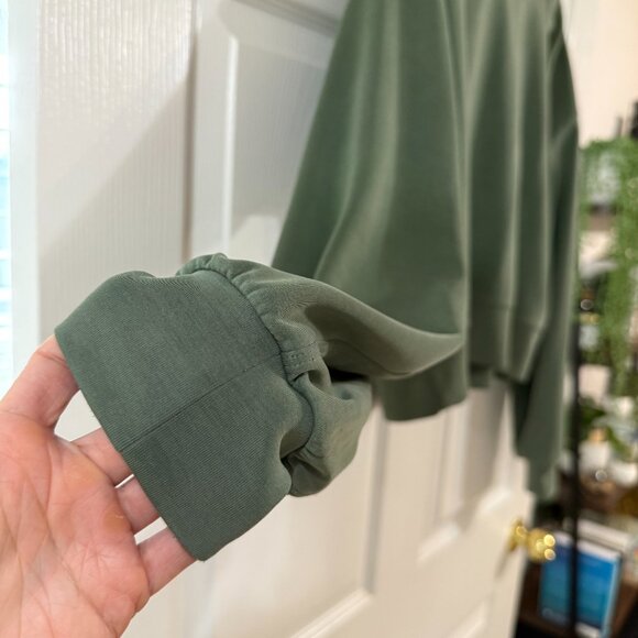 Lululemon Perfectly Oversized Cropped Crew Softstreme - Green Twill - Size 4 - Picture 6 of 11